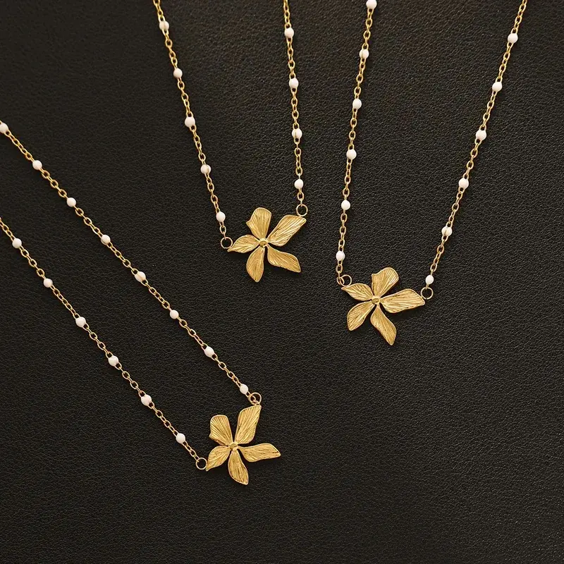 Golden Flower Necklace - FY0080